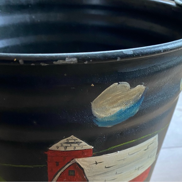 Folk Art Barnyard Scene on a Metal Pail - Picture 6 of 7